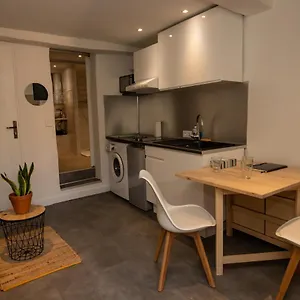 Joli Studio En Plein Coeur Historique Appartement Grasse