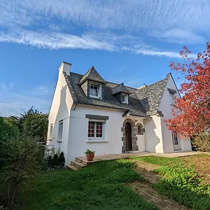 Charming House In The Cabellou On Coastal Trail Hébergement de vacances Concarneau